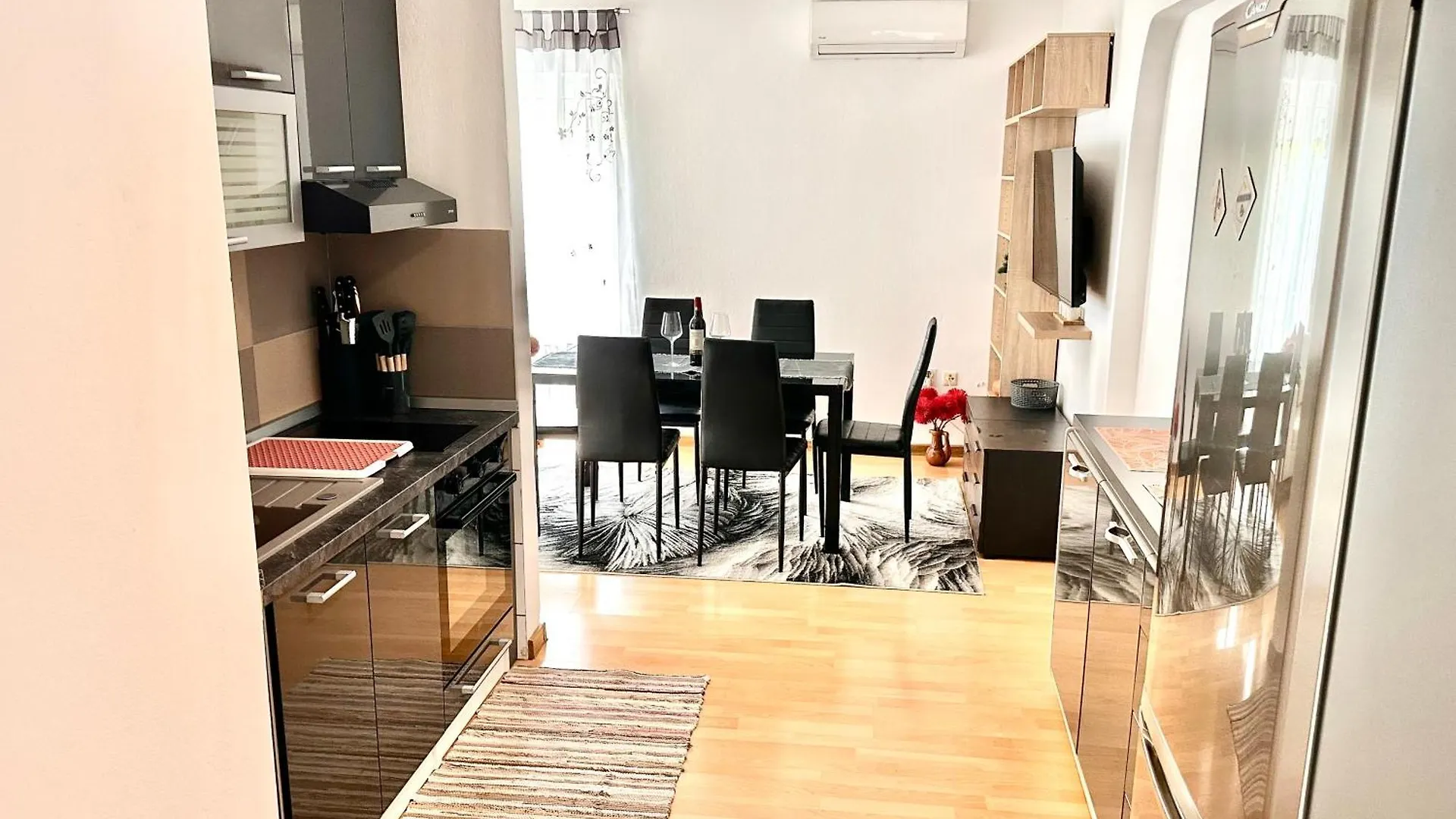 Apartmani Ana ドラマリ