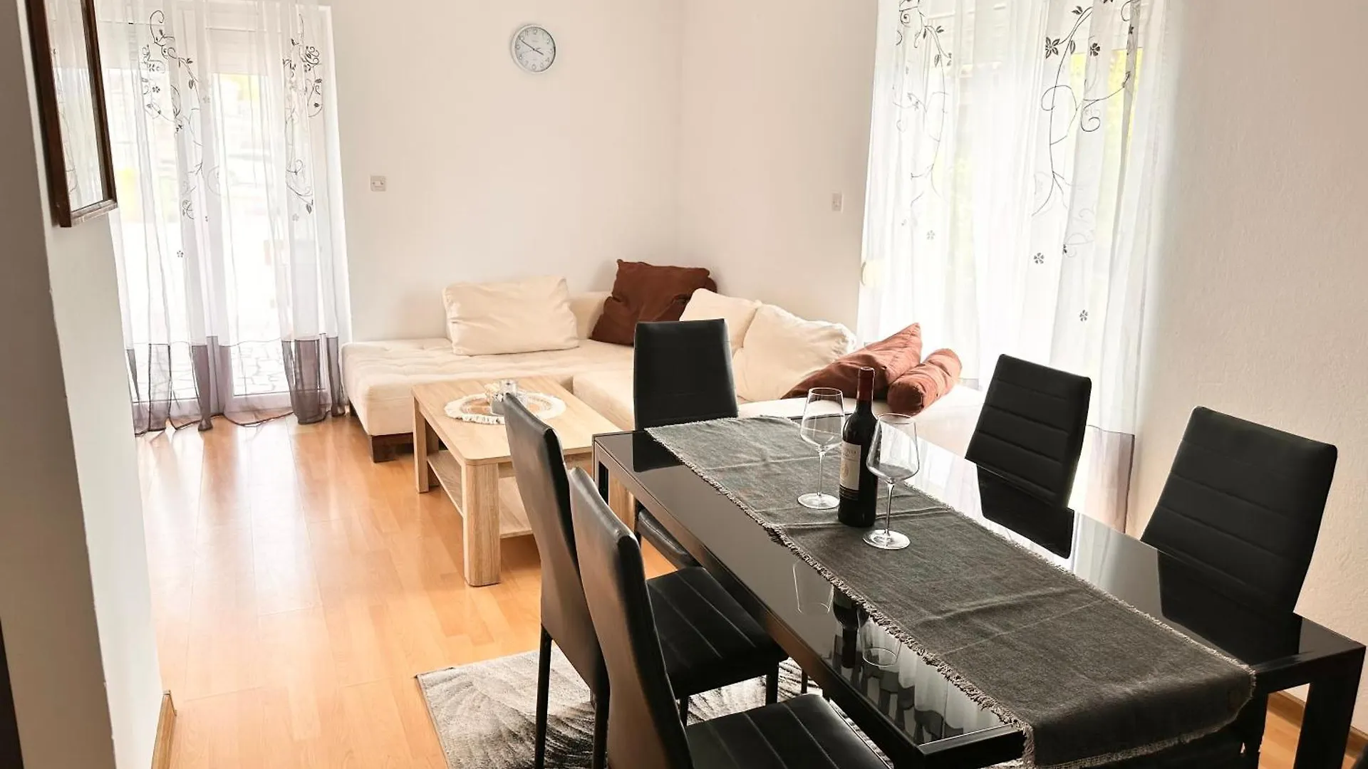 Apartmani Ana ドラマリ 0*,  クロアチア